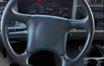 Chevrolet Blazer DLX Executive 4x2 4.3 V6 - Foto #4