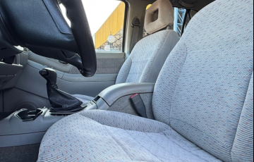 Chevrolet Blazer DLX Executive 4x2 4.3 V6 - Foto #5