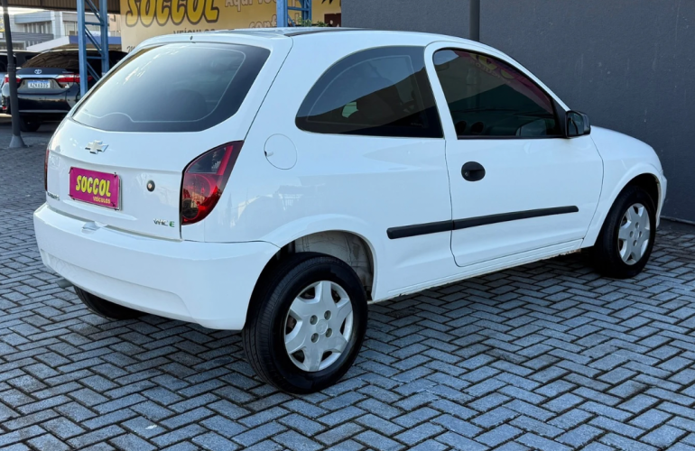 Chevrolet Celta 1.0 - Foto #9