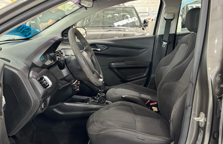 Chevrolet Onix 1.0 MPFi LT 8v - Foto #7