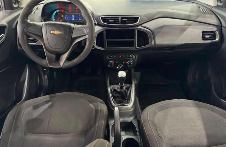 Chevrolet Onix 1.0 MPFi LT 8v - Foto #8