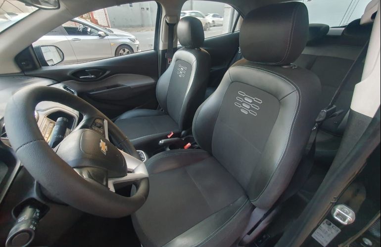 Chevrolet Onix 1.0 MPFi LT 8v - Foto #9