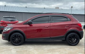 Chevrolet Onix 1.4 MPFi Activ 8v - Foto #2