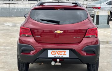 Chevrolet Onix 1.4 MPFi Activ 8v - Foto #4