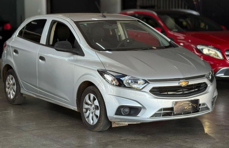 Chevrolet Onix 1.0 Joy 8V Flex 4p Manual - Foto #2