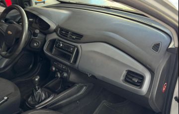 Chevrolet Onix 1.0 Joy 8V Flex 4p Manual - Foto #7