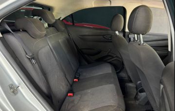 Chevrolet Onix 1.0 Joy 8V Flex 4p Manual - Foto #10