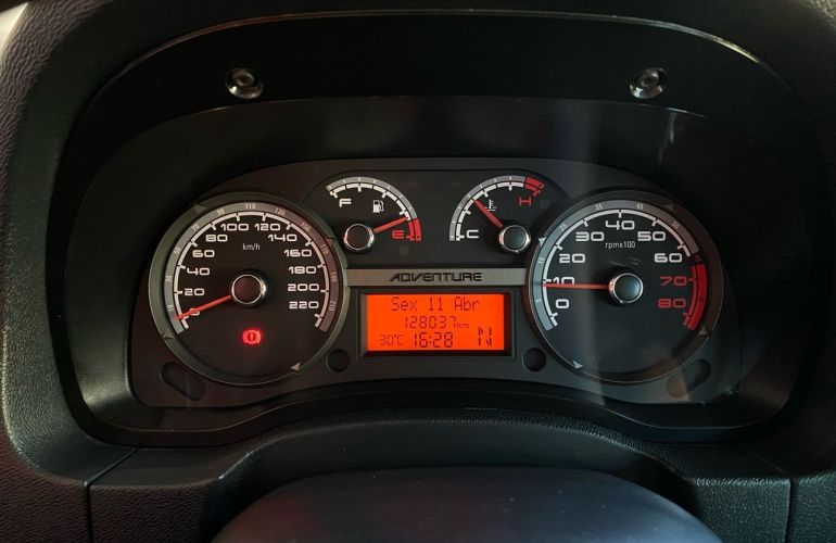 Fiat Idea 1.8 MPi Adventure 16v - Foto #5