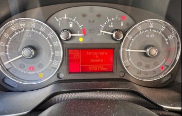 Fiat Linea 1.9 MPi Hlx 16V Flex 4p Manual - Foto #10
