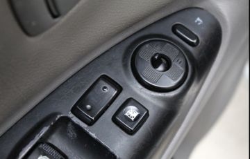 Hyundai Tucson 2.0 MPFi GLS 16V 143cv 2wd - Foto #8