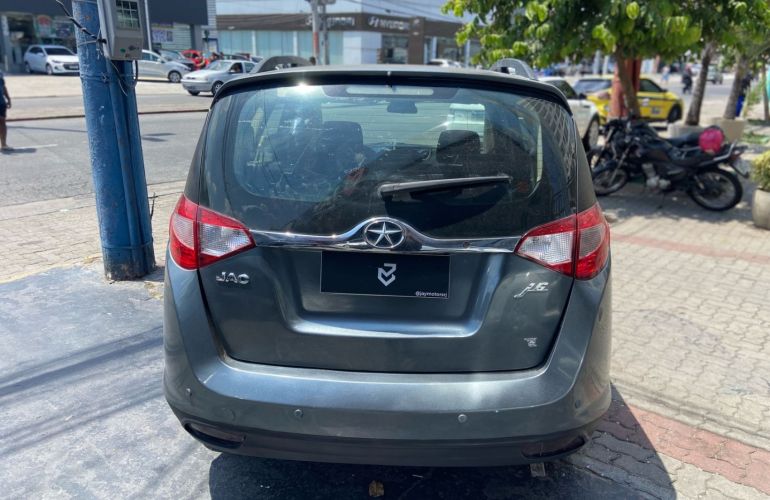 JAC J6 2.0 Diamond 16V Gasolina 4p Manual - Foto #5