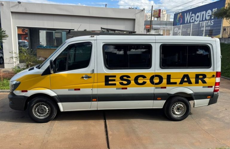 Mercedes-Benz Sprinter 2.2 Cdi Van 415 Longo 16l - Foto #5