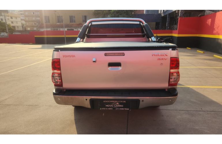 Toyota Hilux 3.0 Srv 4x4 CD 16V Turbo Intercooler Diesel 4p Automático - Foto #7