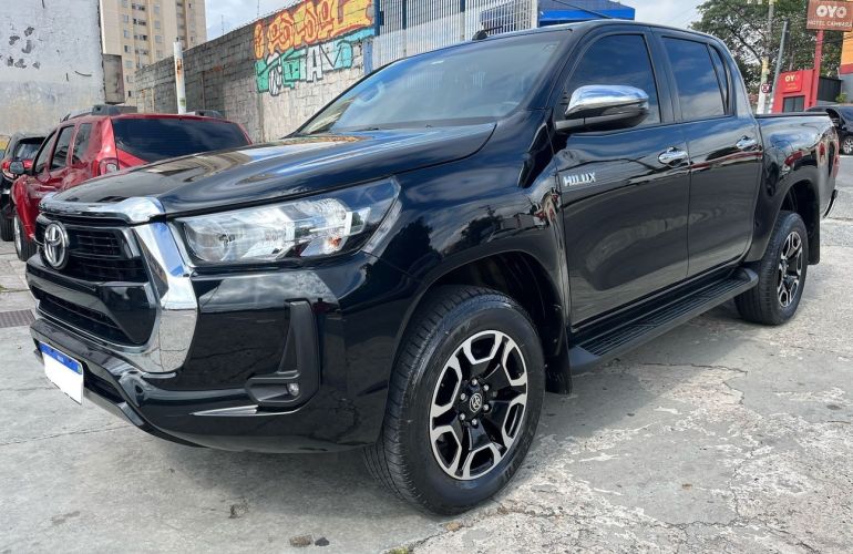 Toyota Hilux 2.8 D-4d Turbo CD Srv 4x4 - Foto #2
