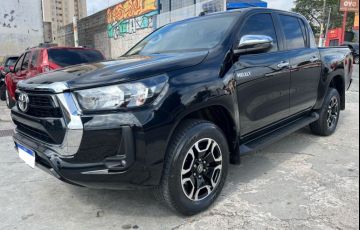 Toyota Hilux 2.8 D-4d Turbo CD Srv 4x4 - Foto #2