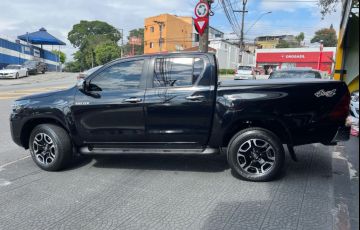 Toyota Hilux 2.8 D-4d Turbo CD Srv 4x4 - Foto #3