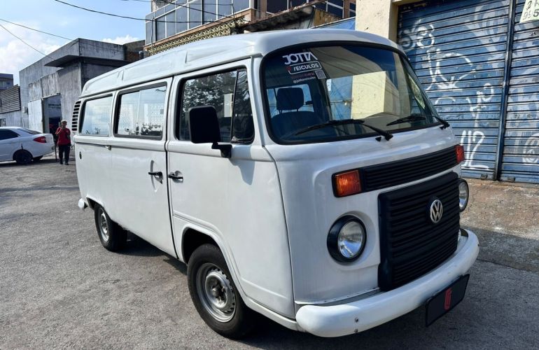 Volkswagen Kombi 1.4 Mi Std Lotação 8V Flex 3p Manual - Foto #1