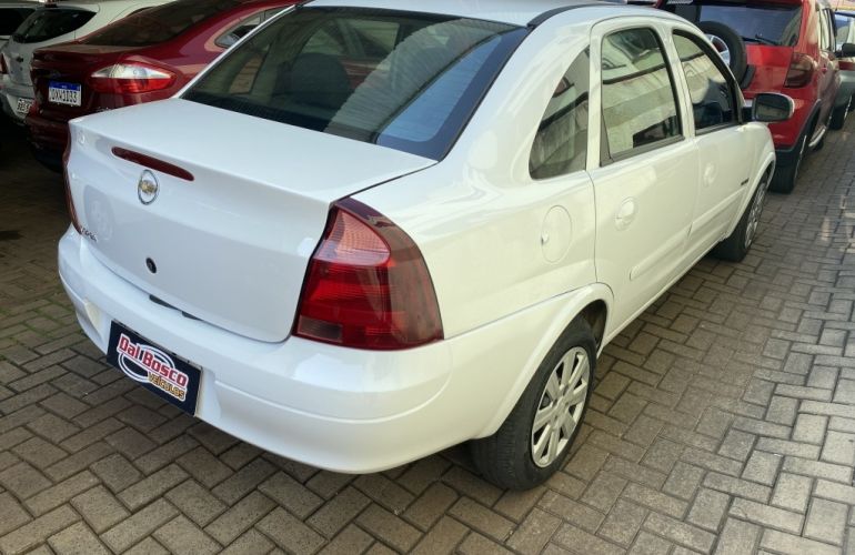 Chevrolet Corsa Sedan Premium 1.4 (Flex) - Foto #3