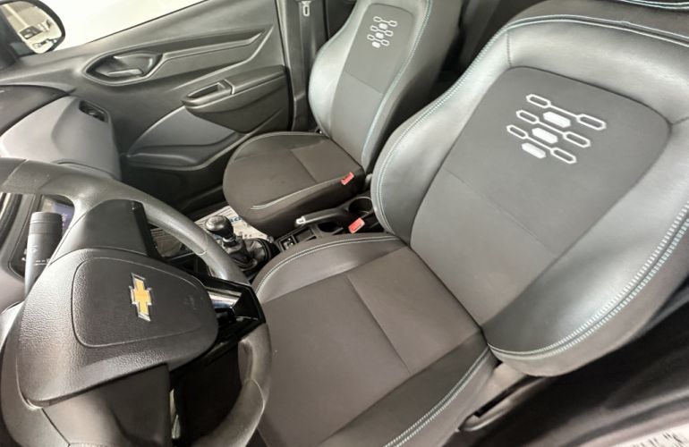 Chevrolet Onix 1.0 Joy SPE/4 - Foto #8