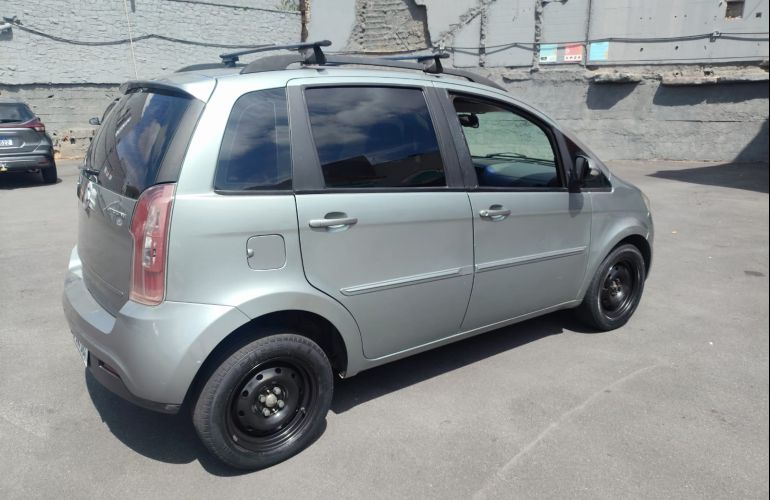 Fiat Idea Attractive 1.4 8V (Flex) - Foto #2