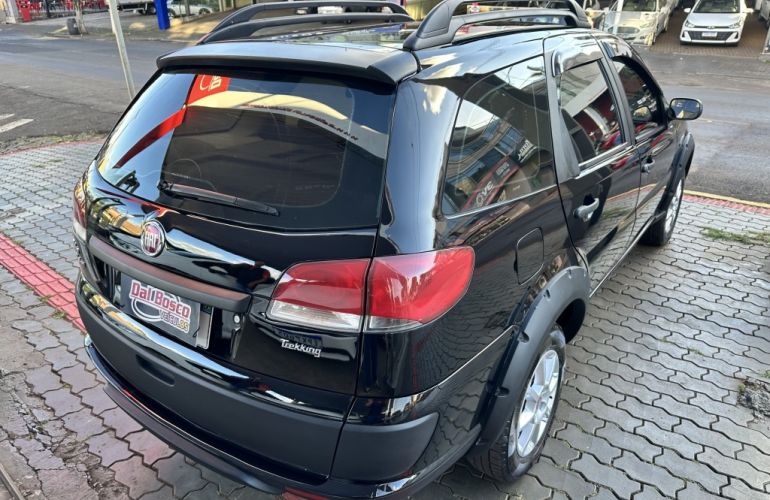 Fiat Palio Weekend Trekking 1.4 8V (Flex) - Foto #5