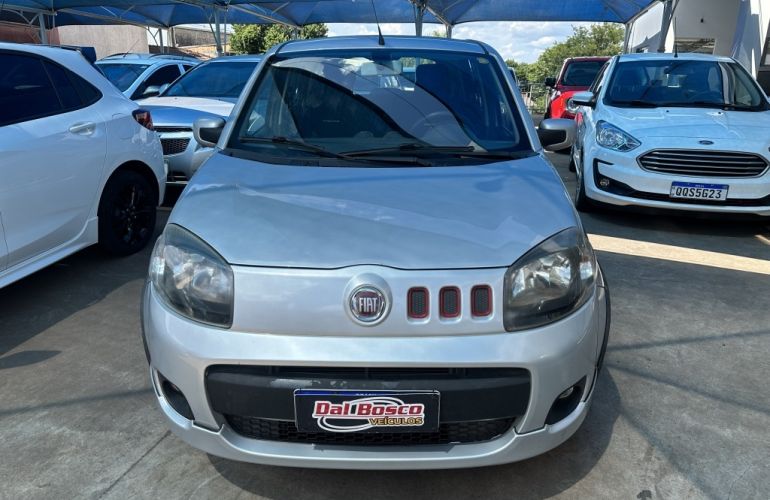 Fiat Uno Sporting 1.4 8V (Flex) 4p - Foto #2