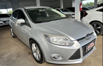 Ford Focus Hatch SE 1.6 16V TiVCT PowerShift - Foto #3
