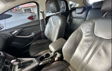 Ford Focus Hatch SE 1.6 16V TiVCT PowerShift - Foto #7
