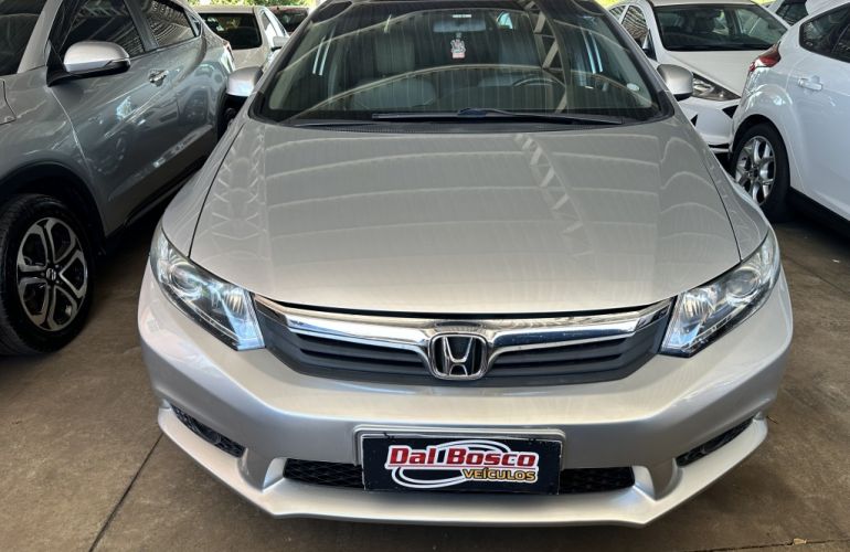 Honda New Civic LXS 1.8 (Aut) - Foto #2