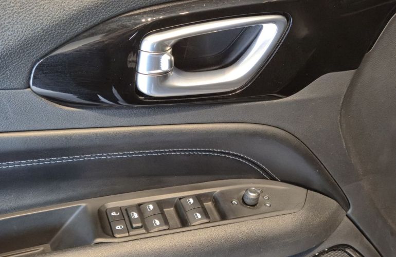 Jeep Compass 1.3 T270 Turbo Longitude - Foto #10