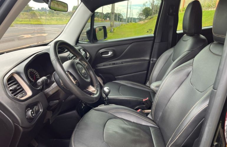 Jeep Renegade Sport 1.8 (Flex) - Foto #9