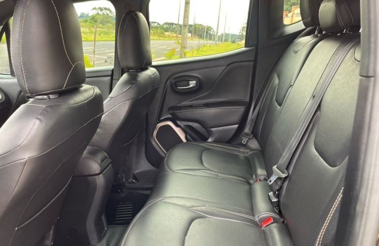 Jeep Renegade Sport 1.8 (Flex) - Foto #10
