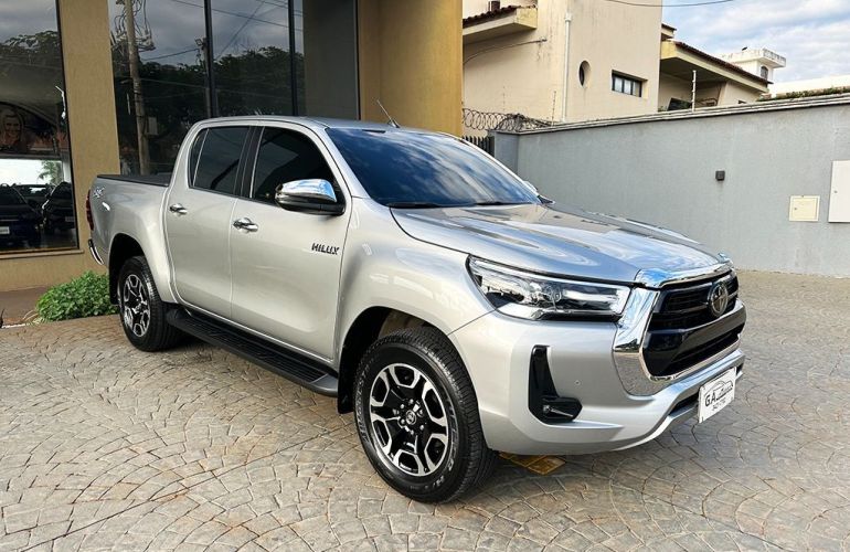 Toyota Hilux 2.8 D-4d Turbo CD Srx 4x4 - Foto #4