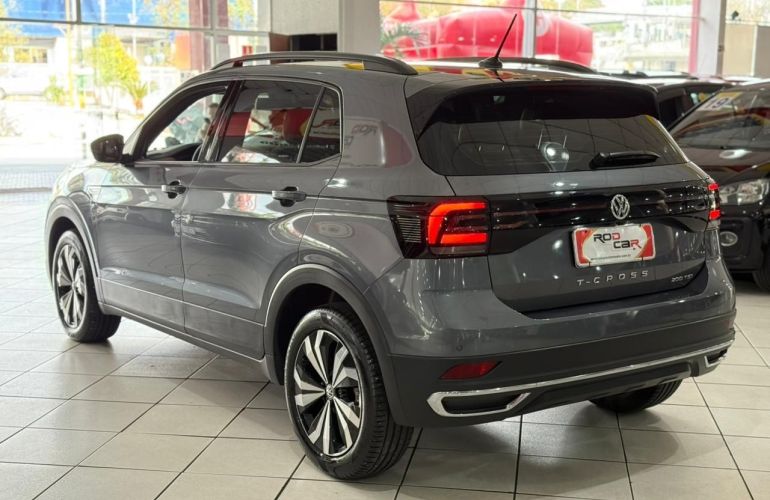 Volkswagen T-cross 1.0 200 TSi Comfortline - Foto #4