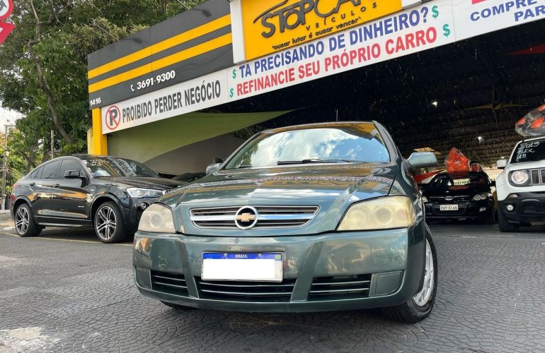 Chevrolet Astra 2.0 MPFi Advantage Sedan 8v - Foto #1