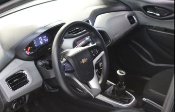 Chevrolet Onix 1.4 MPFi LT 8v - Foto #3