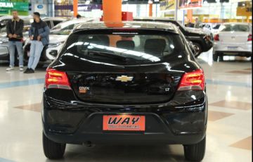 Chevrolet Onix 1.4 MPFi LT 8v - Foto #10