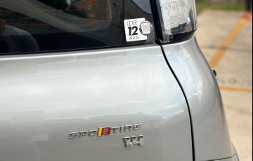 Fiat Uno Sporting 1.4 8V Dualogic (Flex) - Foto #6