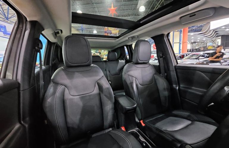 Jeep Renegade 1.8 16V Limited - Foto #5
