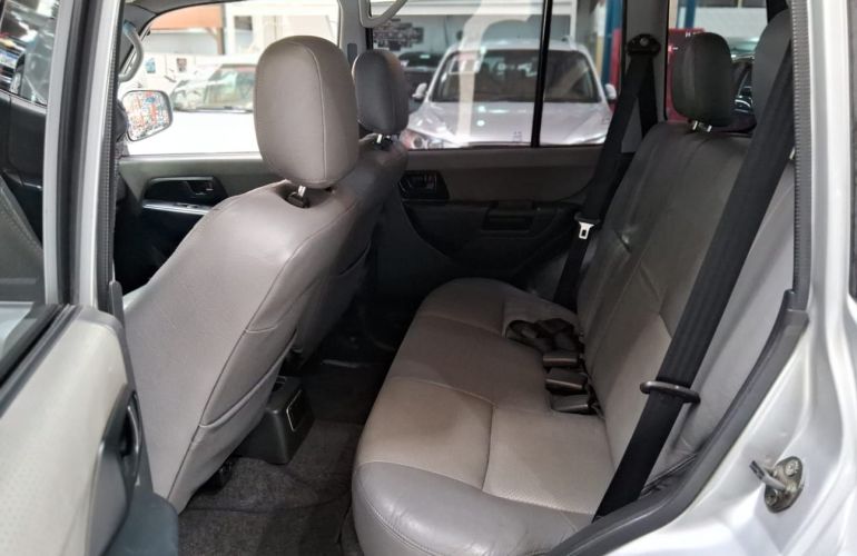Mitsubishi Pajero Tr4 2.0 4x4 16V 131cv - Foto #6