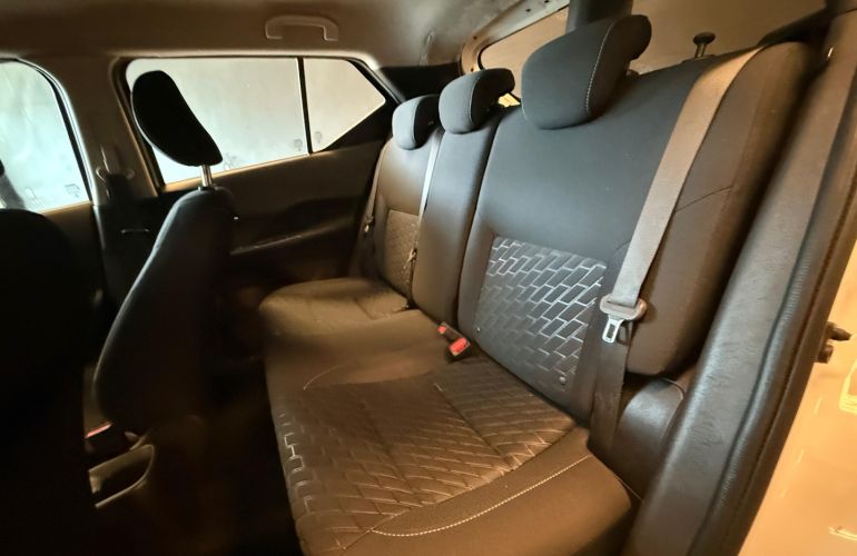 Nissan Kicks 1.6 16V Flexstart Sense Xtronic - Foto #8