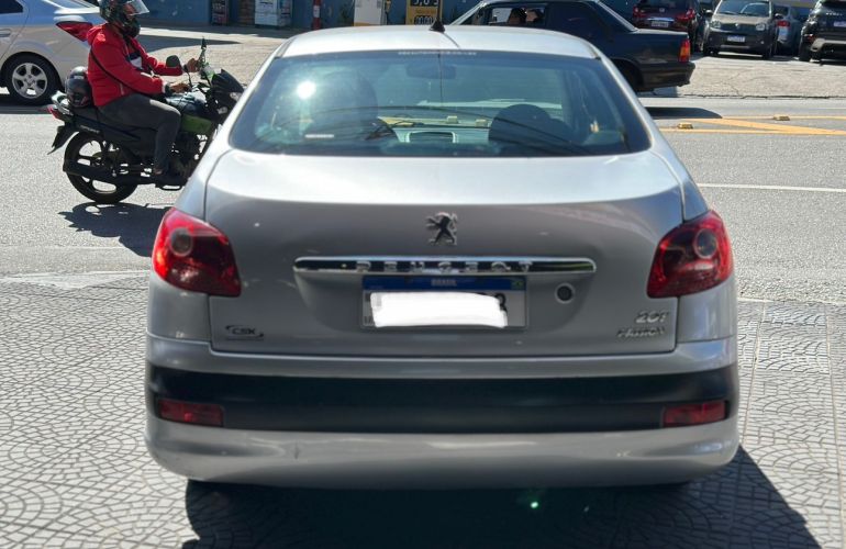 Peugeot 207 1.4 Xr Passion Sport 8v - Foto #3