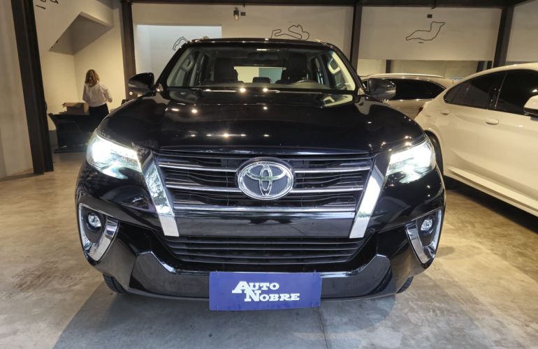 Toyota Hilux Sw4 2.8 Srx 4x4 7 Lugares 16V Turbo Intercooler - Foto #2