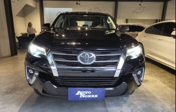 Toyota Hilux Sw4 2.8 Srx 4x4 7 Lugares 16V Turbo Intercooler - Foto #2