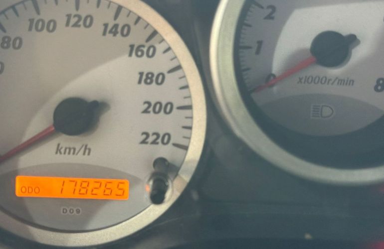 Toyota Rav4 2.0 4x4 16V Gasolina 4p Automático - Foto #8