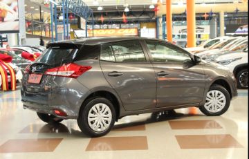 Toyota Yaris 1.3 16V Xl Live - Foto #2