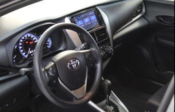 Toyota Yaris 1.3 16V Xl Live - Foto #4