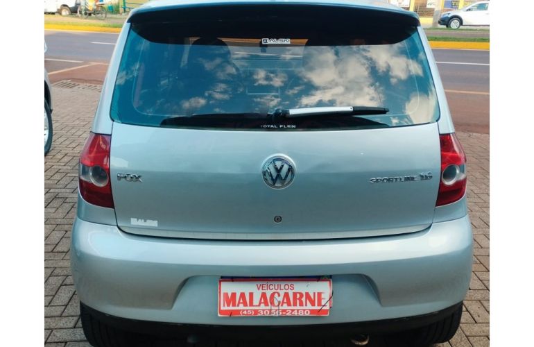 Volkswagen Fox 1.6 8V (Flex) - Foto #2