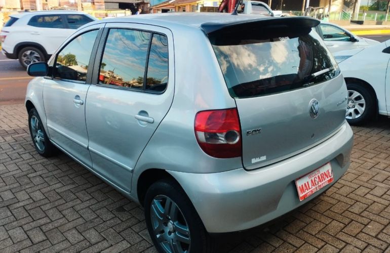 Volkswagen Fox 1.6 8V (Flex) - Foto #4