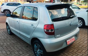 Volkswagen Fox 1.6 8V (Flex) - Foto #4